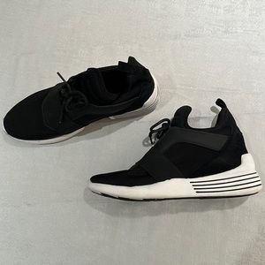 Kendall & Kylie sneakers